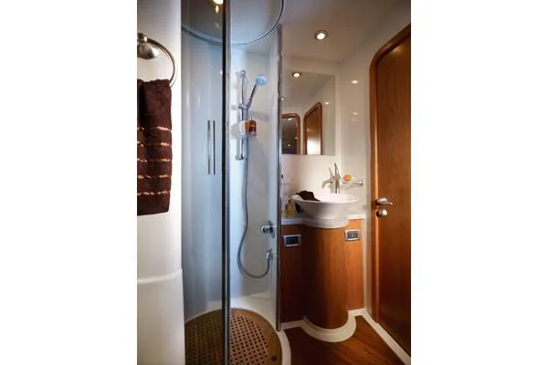  Yacht Photos Pics Manufacturer Provided Image