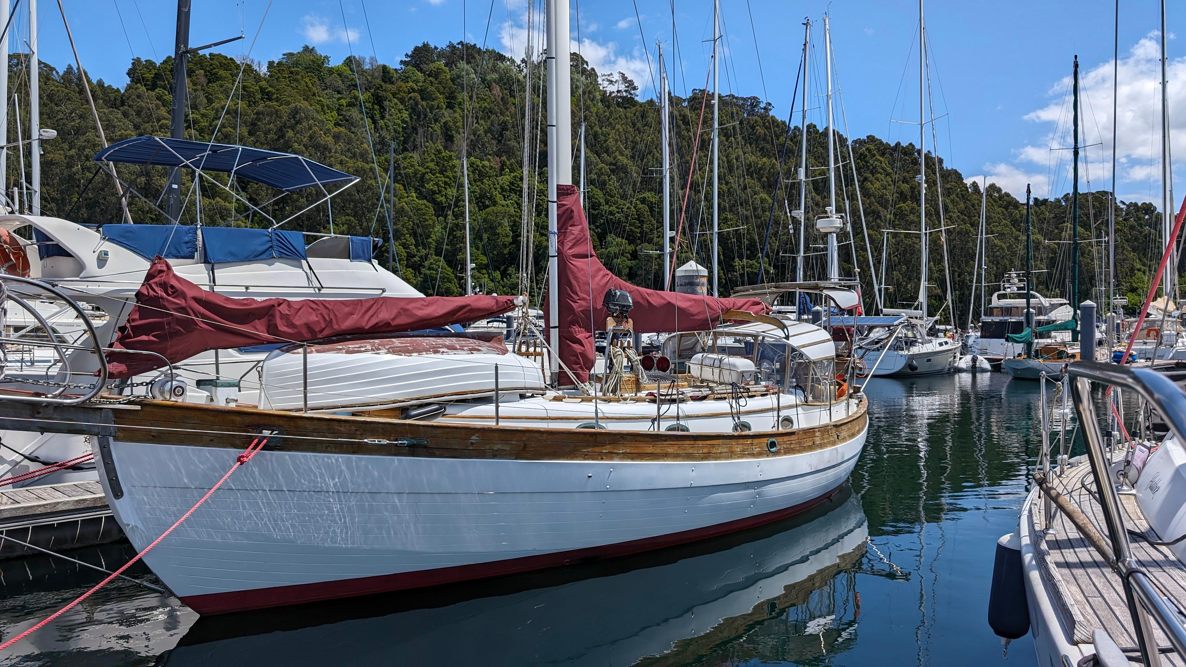 Used 1981 Hans Christian 38t - Pontevedra | TopBoats