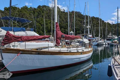 1981 Hans Christian 38T