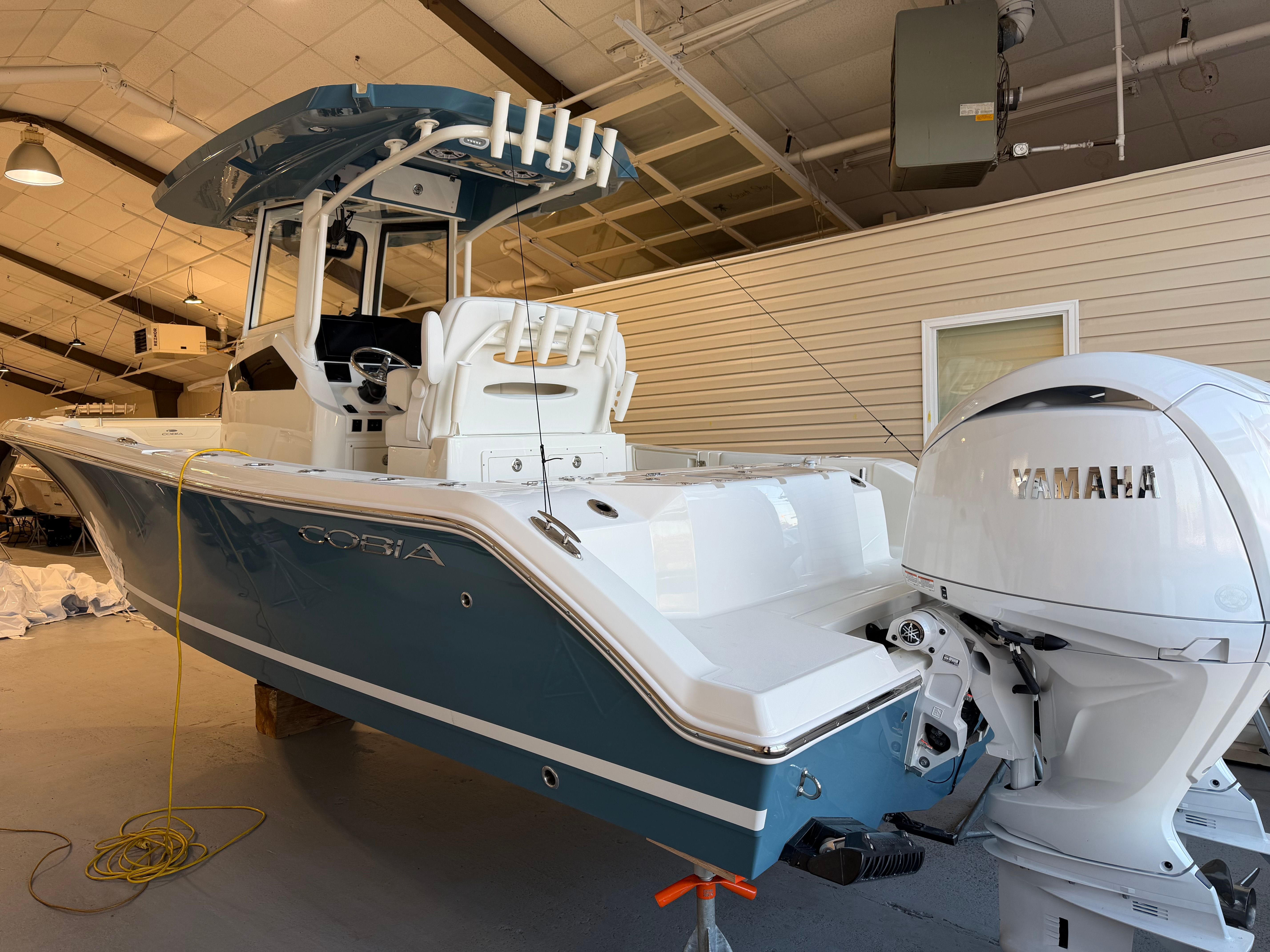 2026 COBIA 245 CC - Image 5