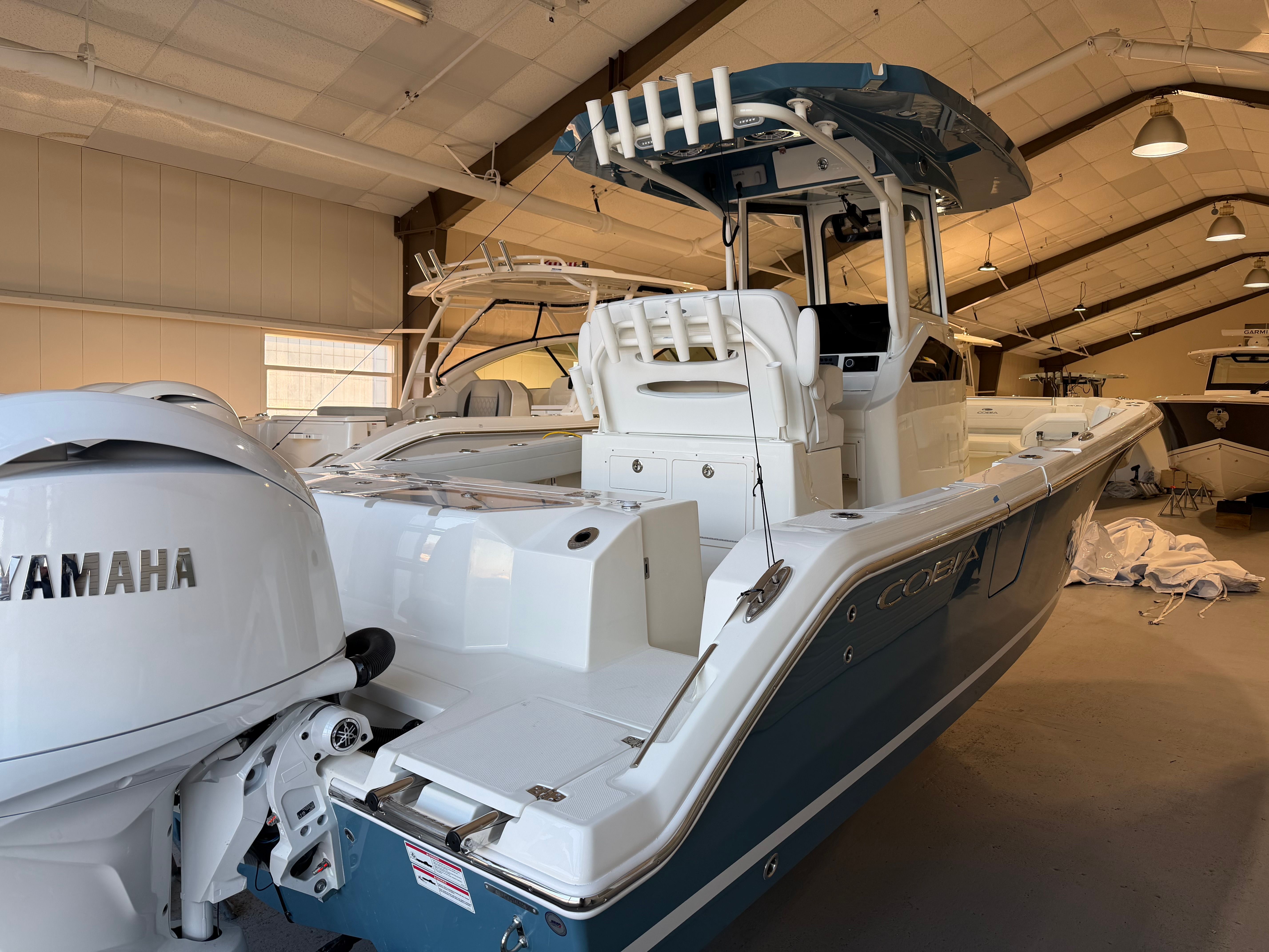 2026 COBIA 245 CC - Image 8