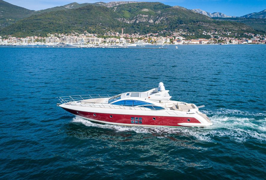 2009 Azimut 68S