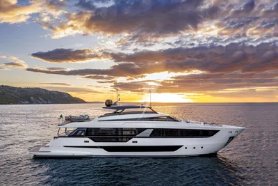 Ferretti Yachts 1000