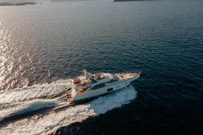 Azimut 66
