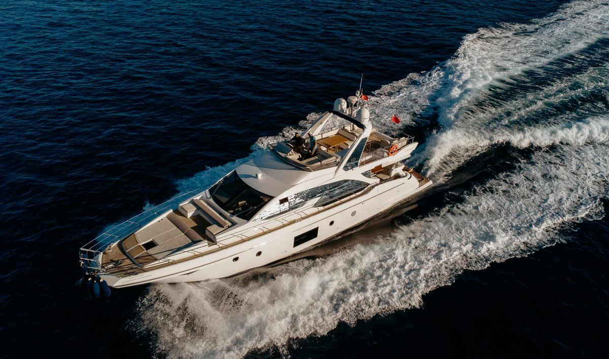 2017 Azimut 68 