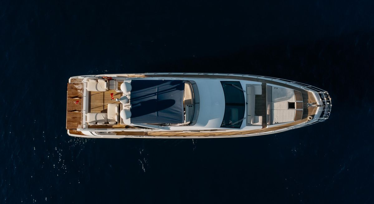 2017 Azimut 68 