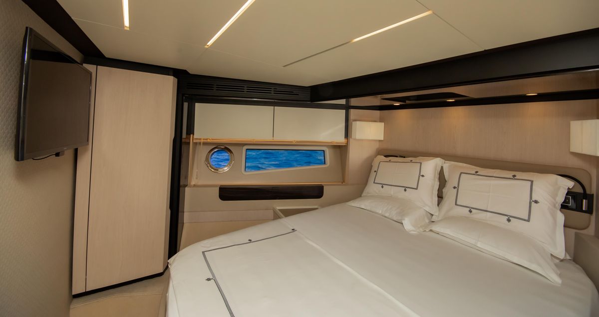2017 Azimut 68 