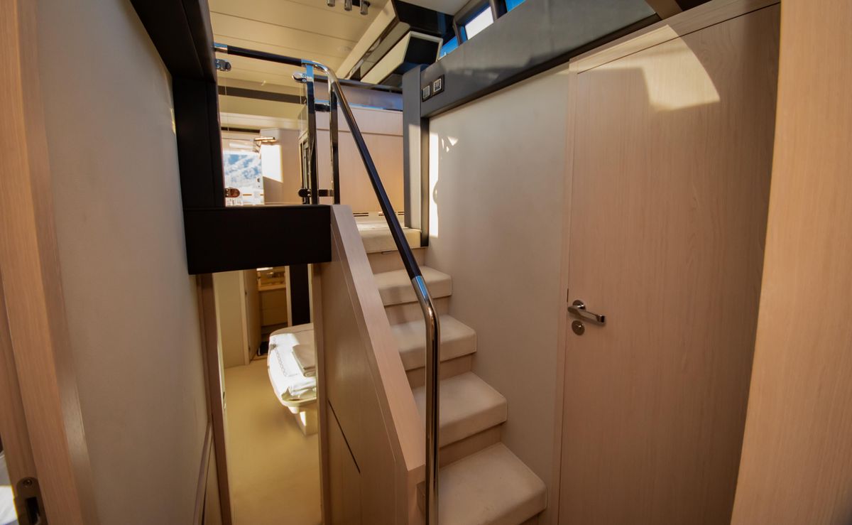 2017 Azimut 68 