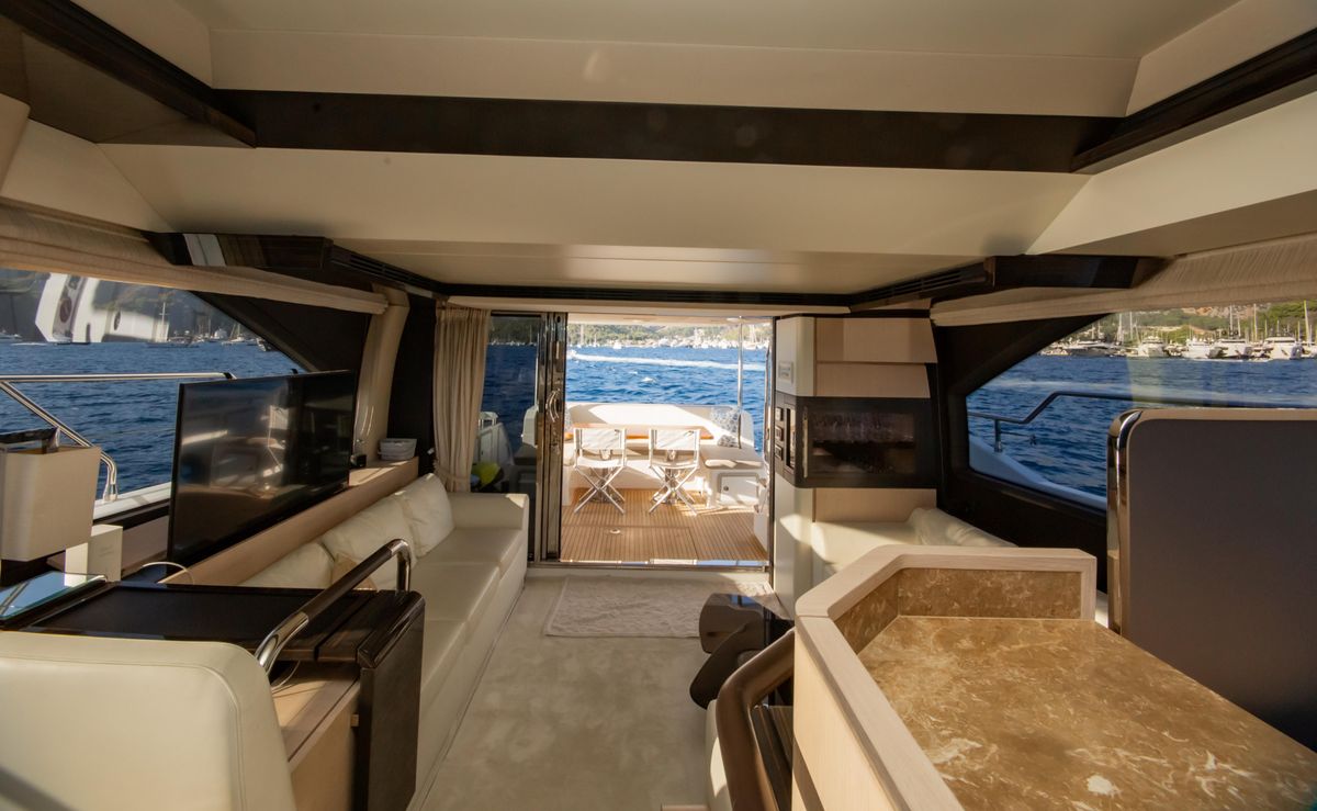 2017 Azimut 68 
