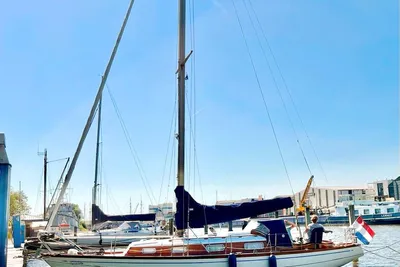 1974 Hallberg-Rassy Mistral 33