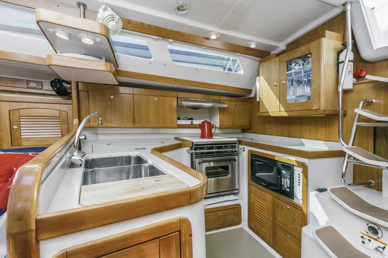 Blue Moon Yacht Photos Pics 