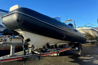 2017 Brig Falcon 450
