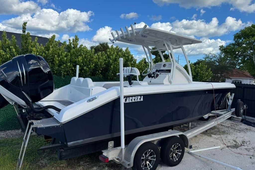 Carrera Powerboats 23