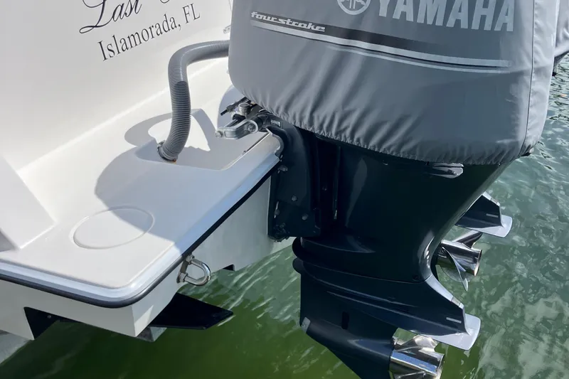  Yacht Photos Pics 2016 Contender 30 ST boat with Yamaha outboard motor in Islamorada, FL.