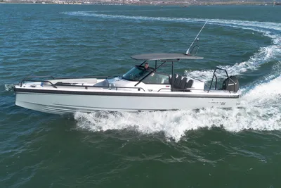 2019 Axopar 28 T-Top