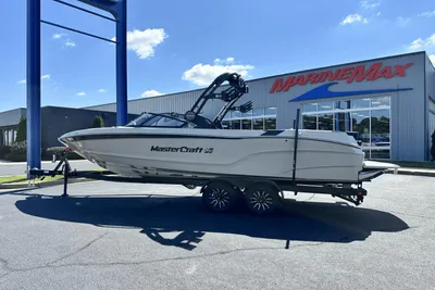 MasterCraft XT25