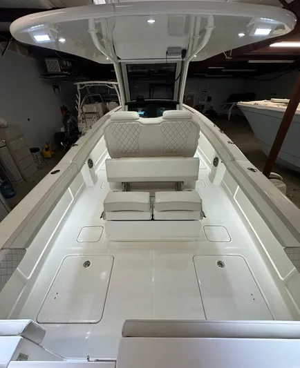 Wcn 55877 280ccx Yacht Photos Pics 2025 World Cat 280 CCX boat interior with modern seating and sleek design.