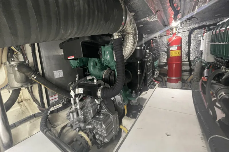 Keep Paddlin' Yacht Photos Pics 