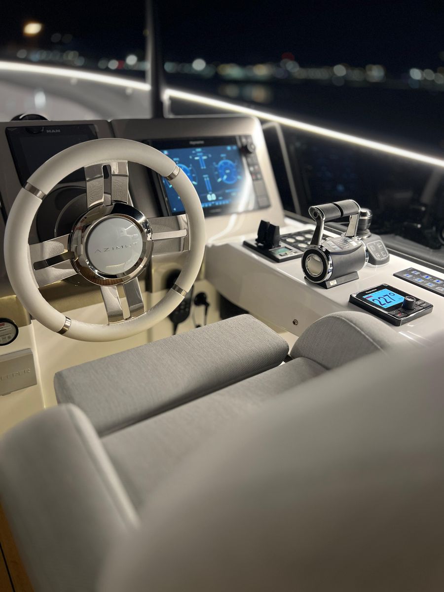 2023 Azimut 66 