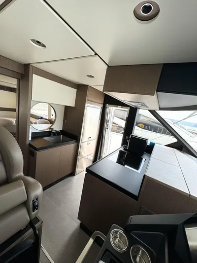  Yacht Photos Pics Interior of 2023 Azimut Magellano 66 yacht, featuring modern design and luxurious amenities.