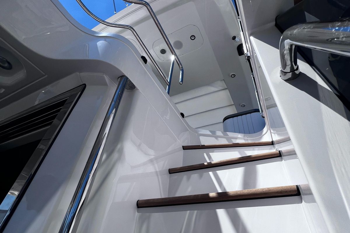 2023 Azimut 66 