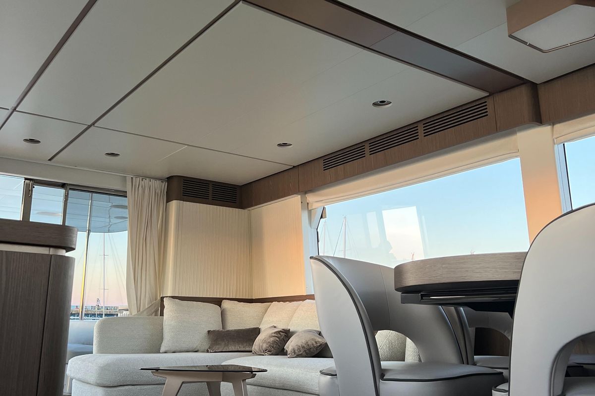 2023 Azimut 66 