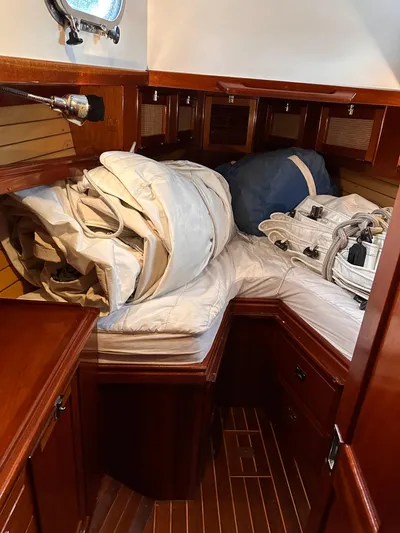 Boundless Yacht Photos Pics 