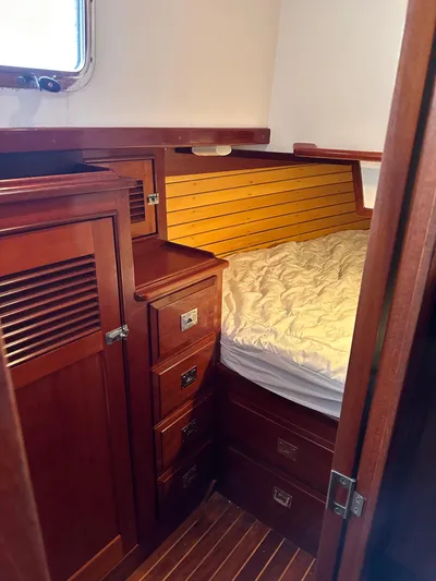 Boundless Yacht Photos Pics 