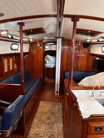 Boundless Yacht Photos Pics 