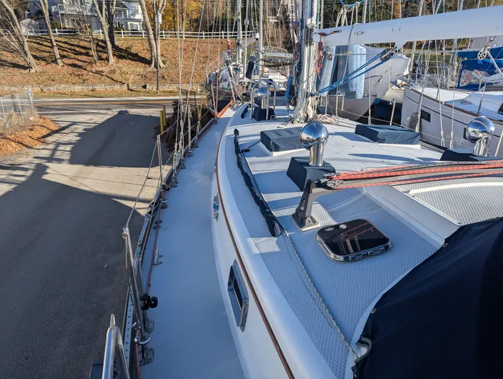 Boundless Yacht Photos Pics 