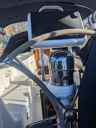 Boundless Yacht Photos Pics 