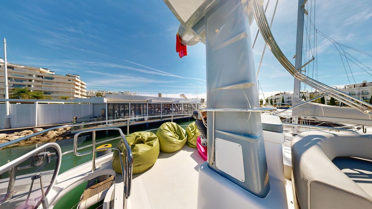 2020 Azimut 43 
