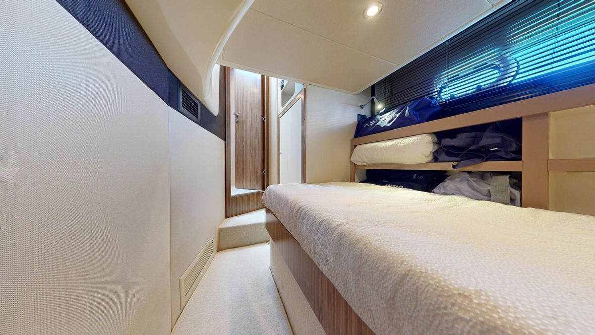 2020 Azimut 43 
