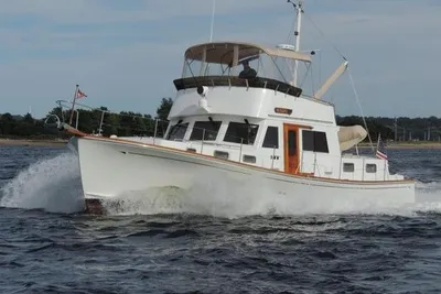 Jarvis Newman 46' Flybridge Downeast