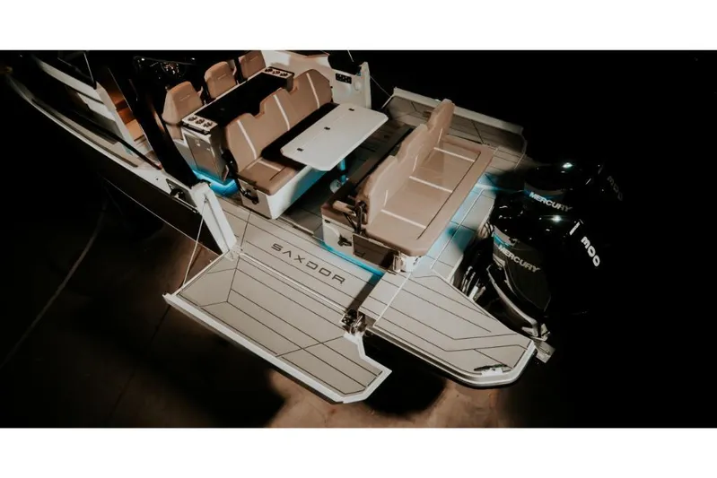  Yacht Photos Pics 2023-Saxdor-320-GTO-MarineMax