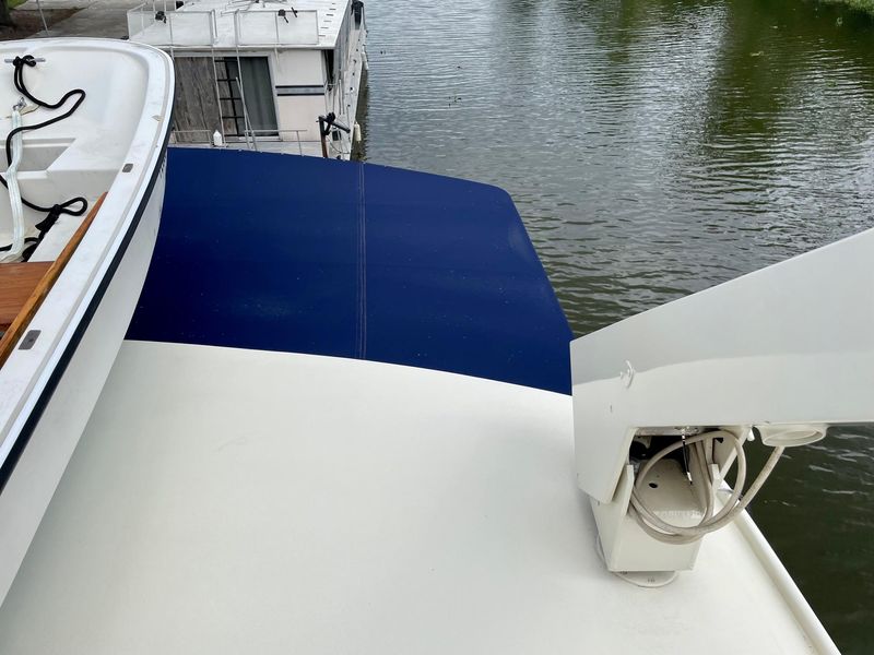 1986 Angel Med Yacht Cockpit Pilothouse