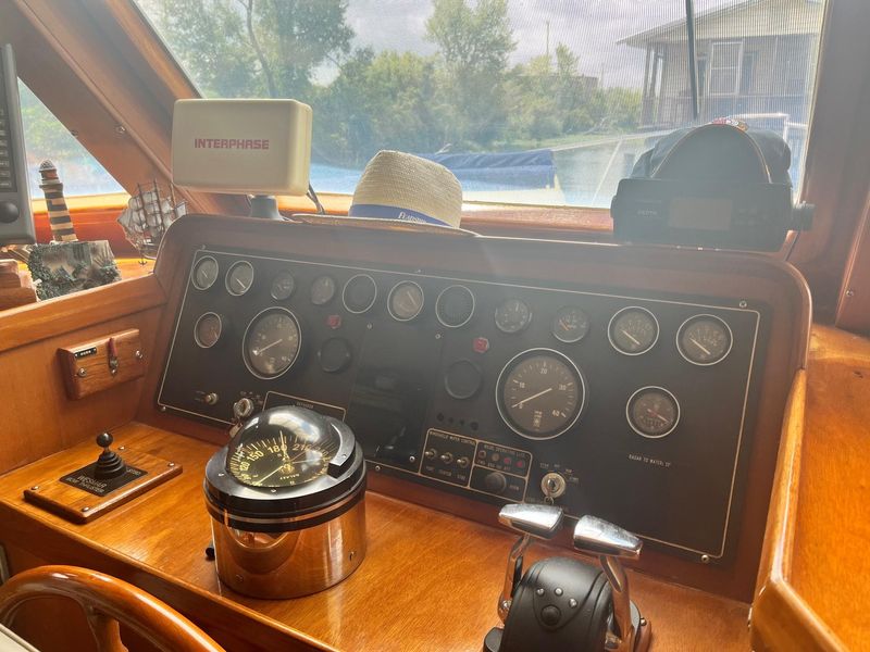 1986 Angel Med Yacht Cockpit Pilothouse