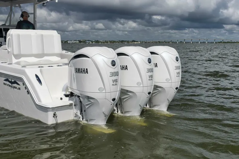  Yacht Photos Pics 2018 Invincible 36' Open Fisherman with triple Yamaha 300 V6 engines on water.