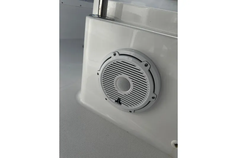  Yacht Photos Pics 2024 Southport 30 FE boat speaker detail, showcasing sleek design and quality audio features.