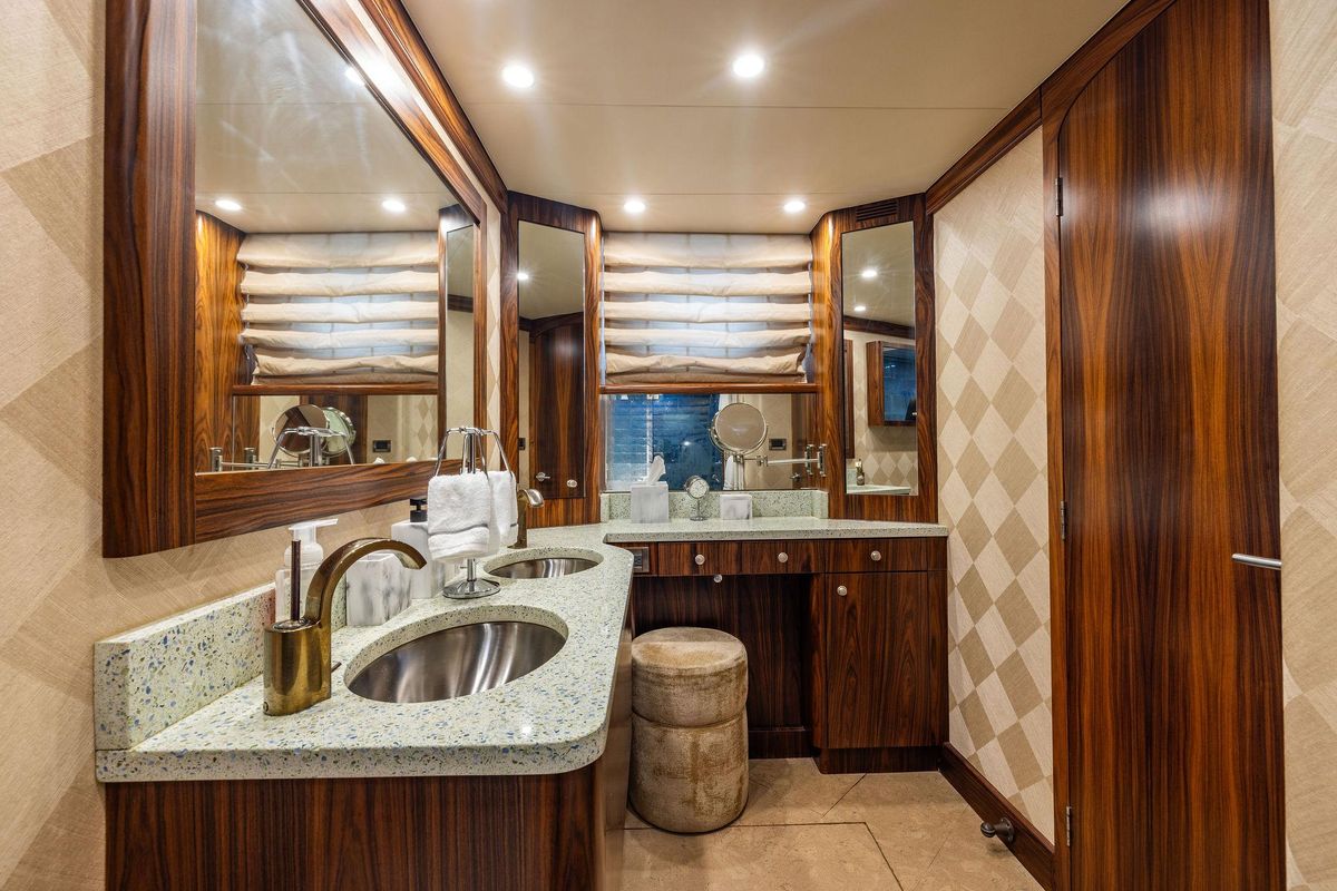 2006 Northstar 80 