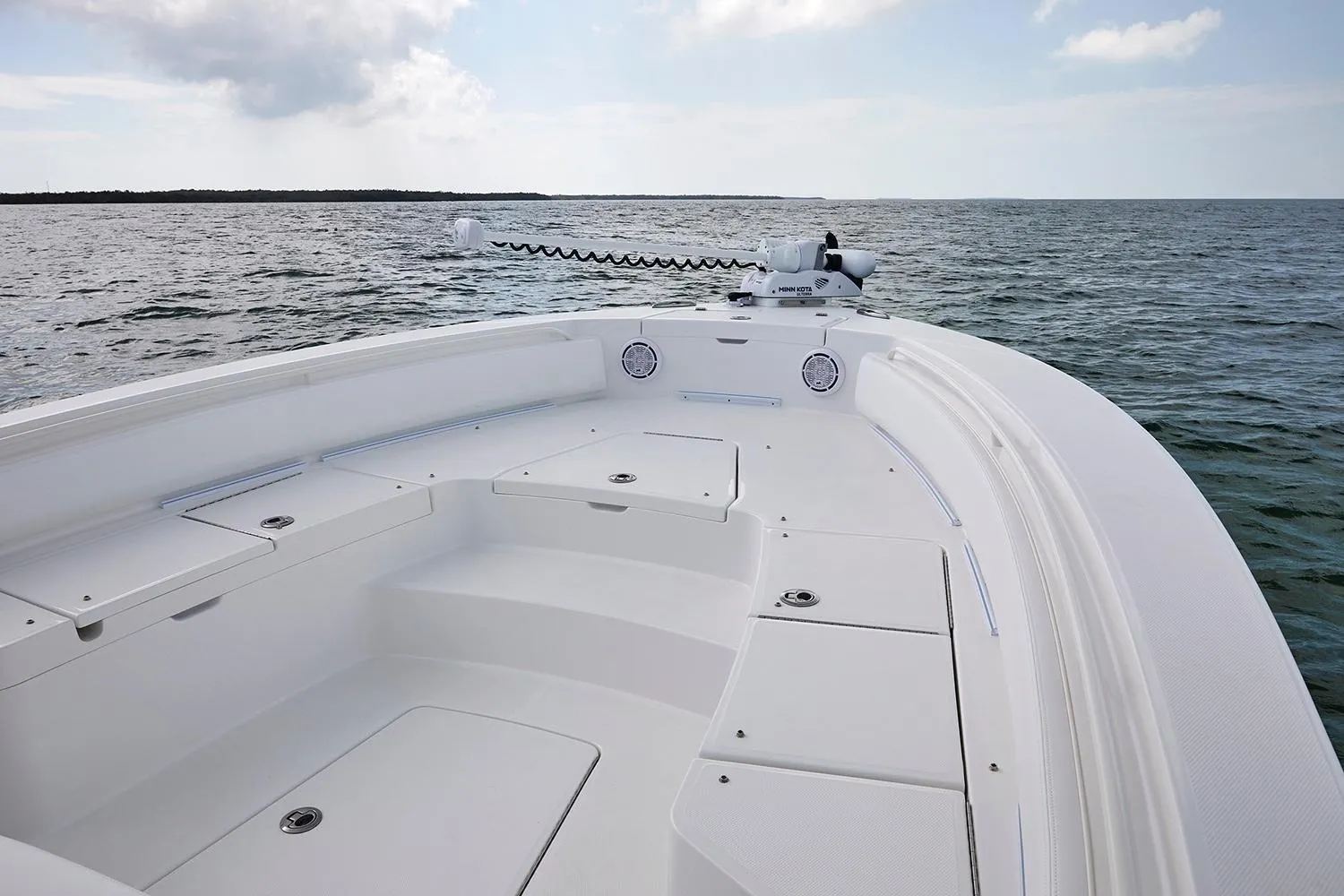 2025 Regulator 26XO Photo
