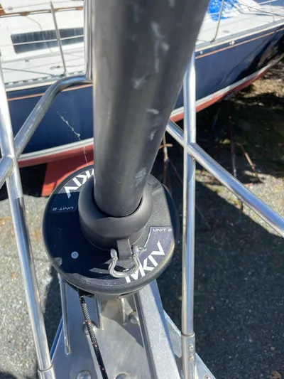 Equity II Yacht Photos Pics 