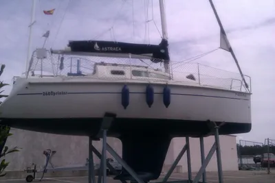 2006 Custom Astraea 260