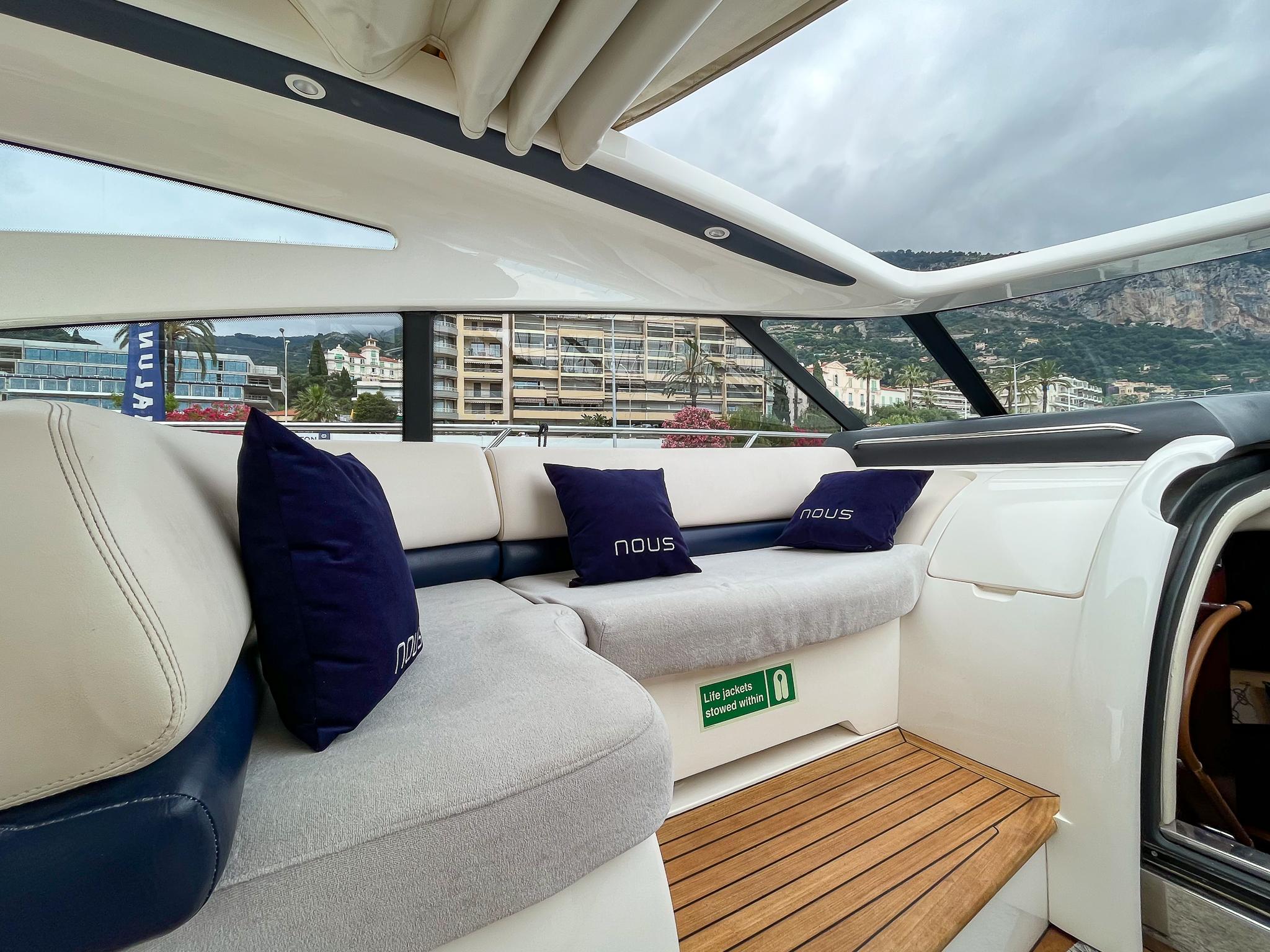 Princess V58 – 2006 – Timeless British Elegance with 3 Cabins, Huge Cockpit & Strong Performance