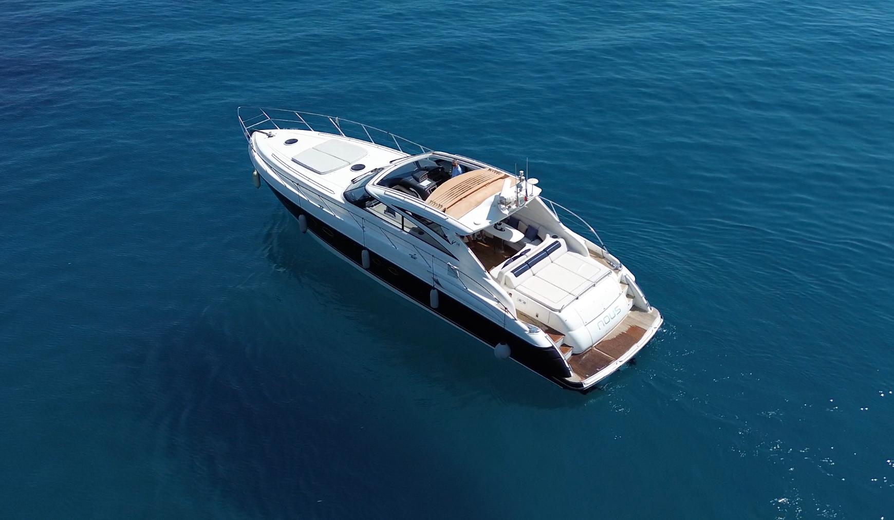 Princess V58 – 2006 – Timeless British Elegance with 3 Cabins, Huge Cockpit & Strong Performance