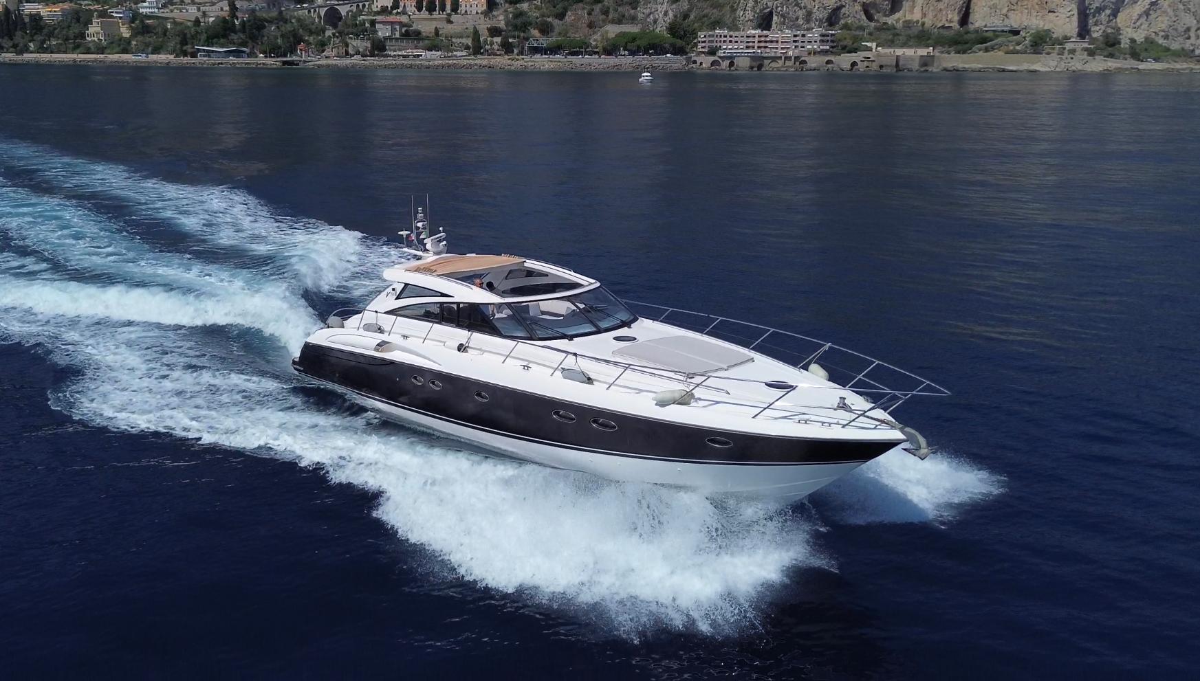 Princess V58 – 2006 – Timeless British Elegance with 3 Cabins, Huge Cockpit & Strong Performance
