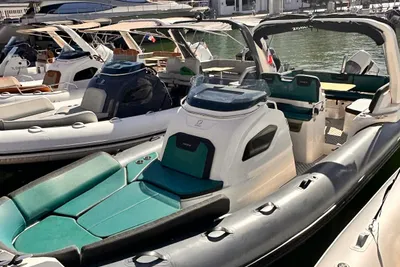 2020 Zodiac Medline 9