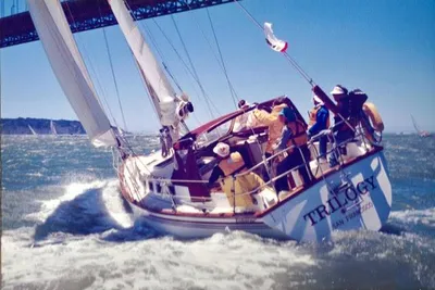Endeavour 38