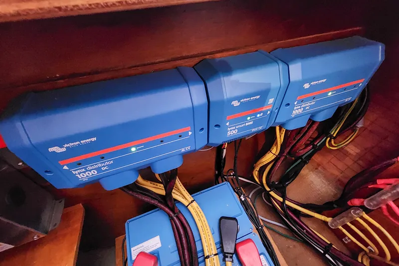 Benevah Yacht Photos Pics 