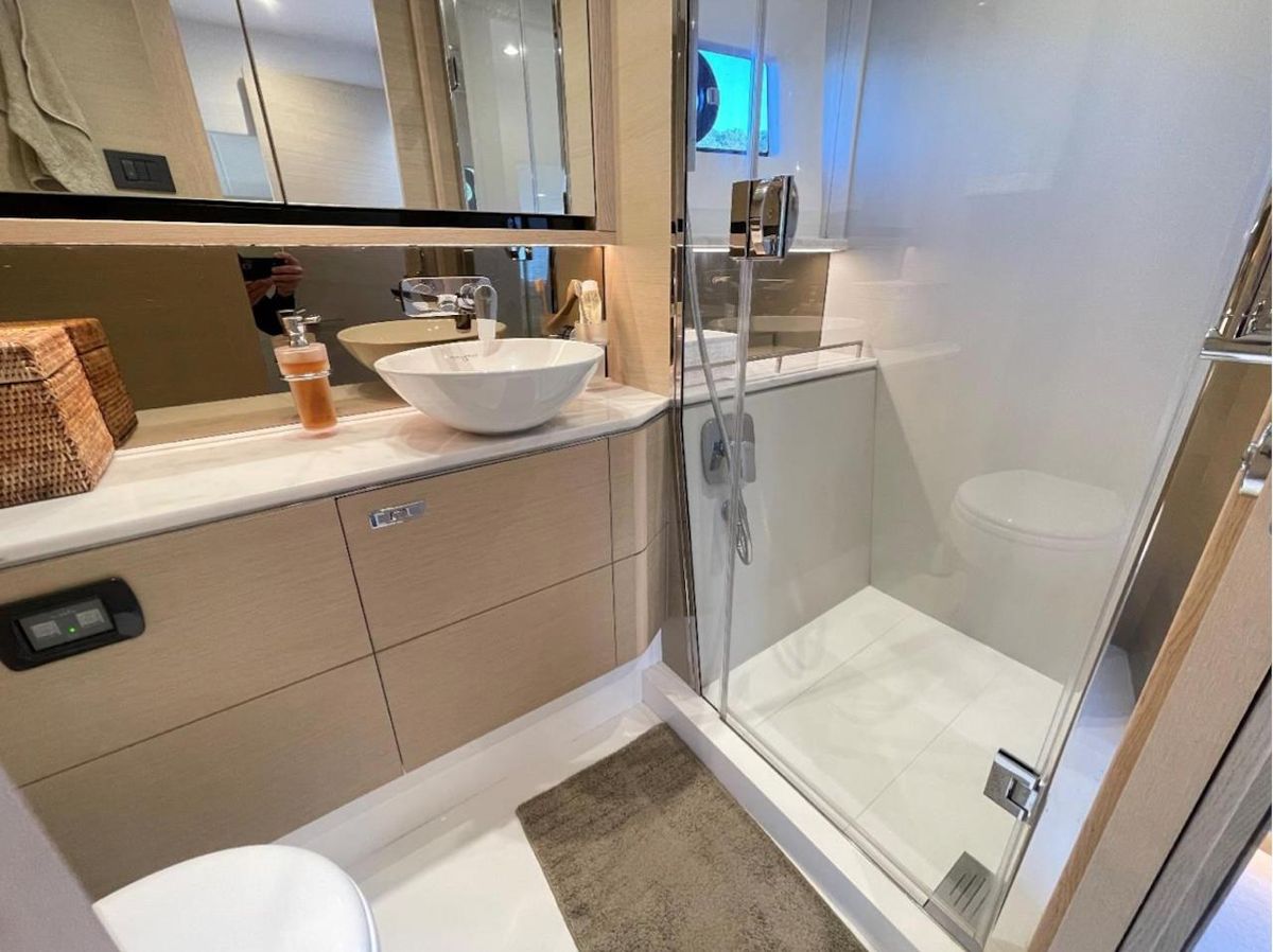 2019 Princess 57 